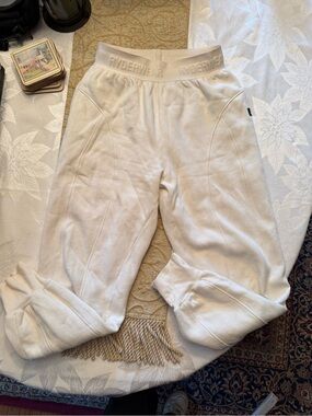 Ryderwear Women’s Cream/White Sweat Joggers